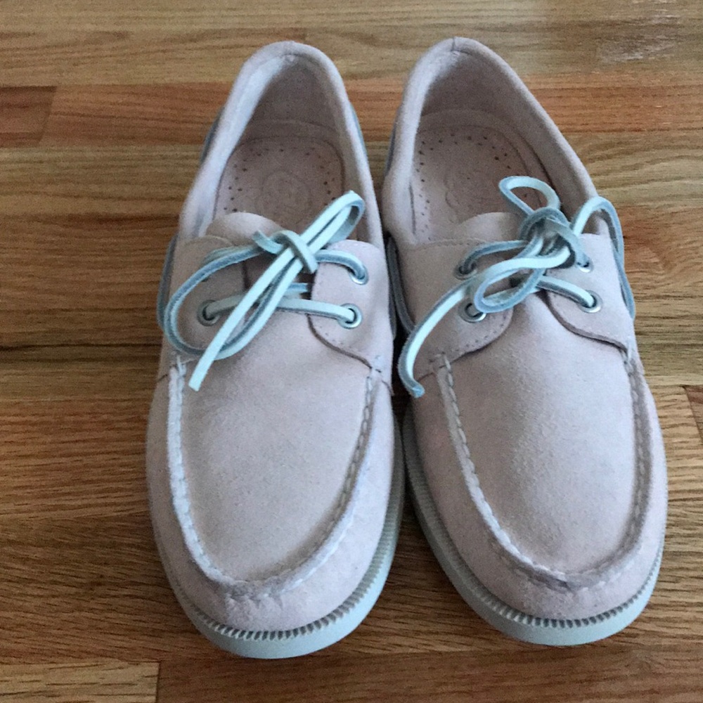 Women’s Sperry Boat Shoe- New